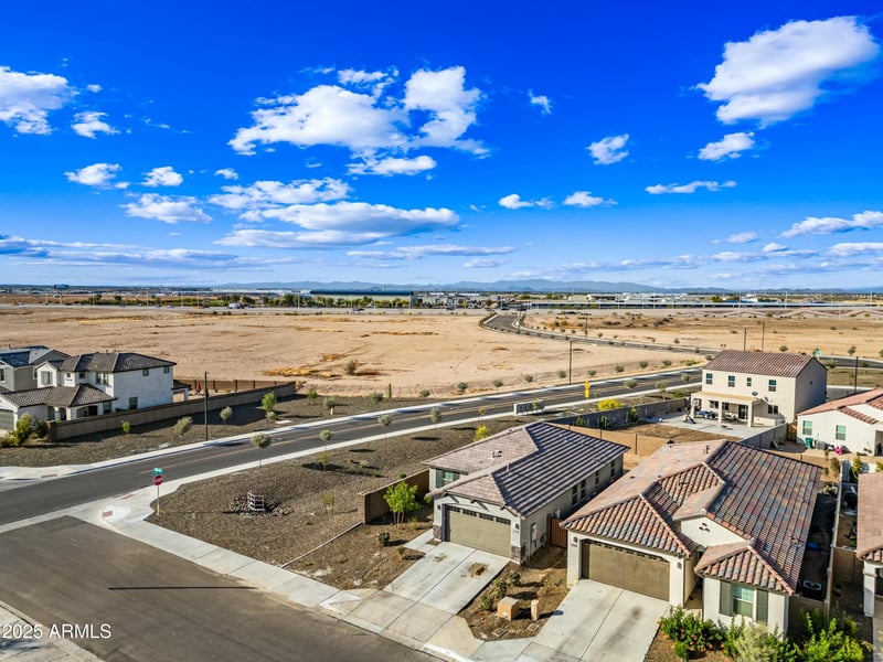12472 Kaler Dr, Glendale, AZ 85307