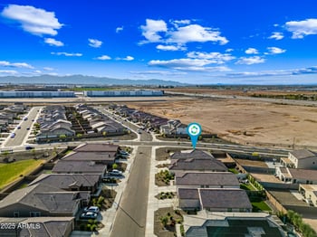 12472 Kaler Dr, Glendale, AZ 85307