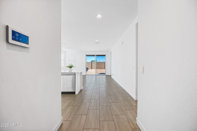 12472 Kaler Dr, Glendale, AZ 85307