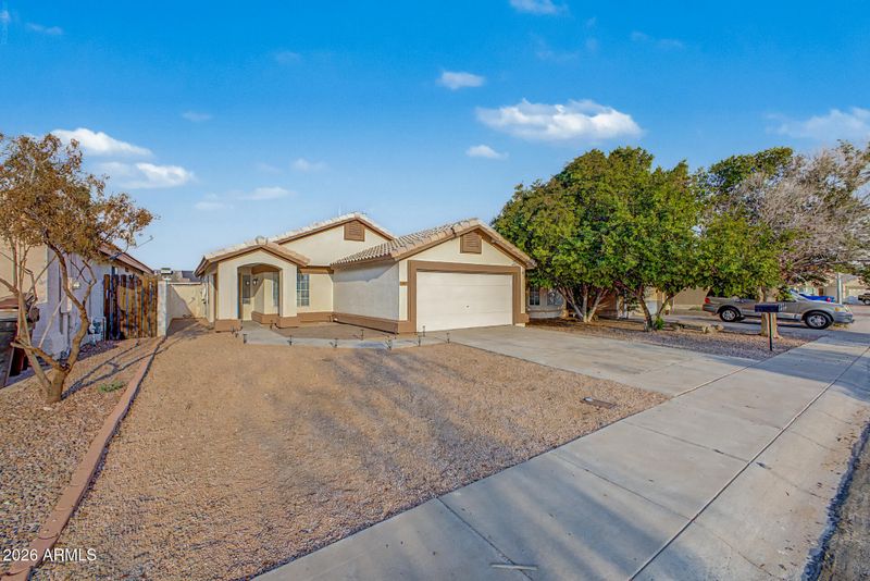 12475 N 83rd Dr, Peoria, AZ 85381