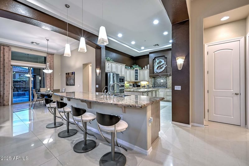 12477 Fetlock Trl, Peoria, AZ 85383