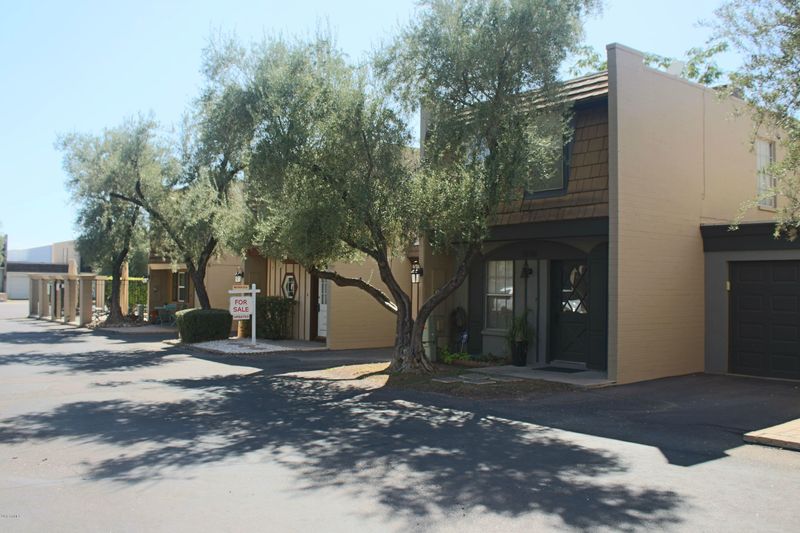 1248 E Medlock Dr, Phoenix, AZ 85014