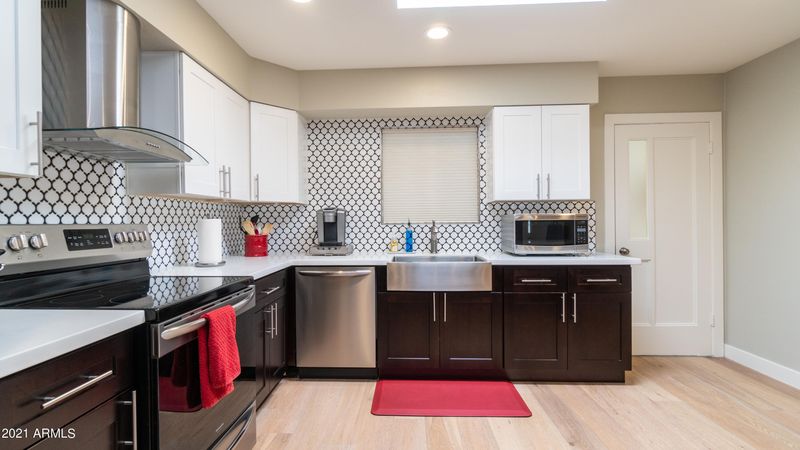 1249 E Maryland Ave #B, Phoenix, AZ 85014