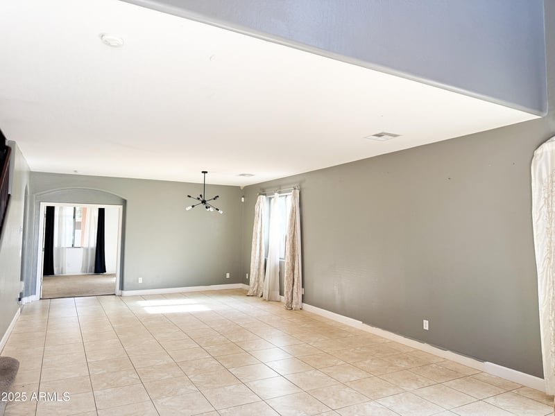 125 109th Dr, Avondale, AZ 85323