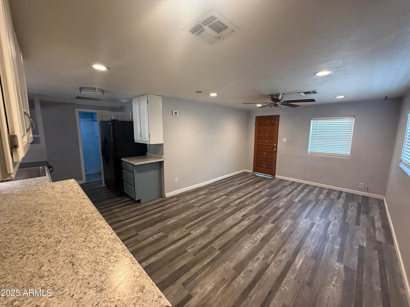 125 83rd Pl, Mesa, AZ 85208