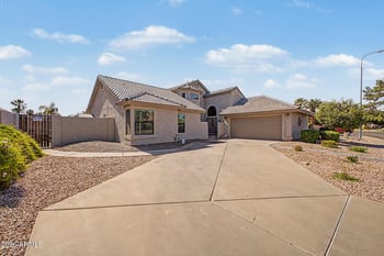 125 Lakeview Blvd, Chandler, AZ 85225