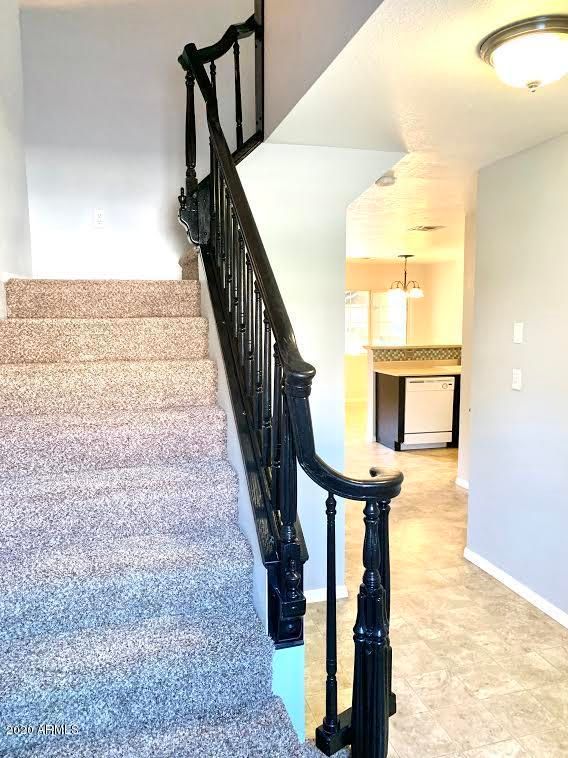 125 S 56th St #143, Mesa, AZ 85206