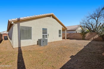 125 Smoke Tree Rd, Gilbert, AZ 85233