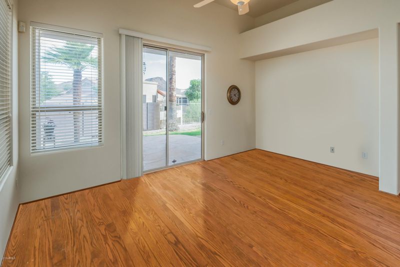 1250 E Joan D Arc Ave, Phoenix, AZ 85022