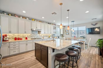 12512 Lamar Ct, Glendale, AZ 85307