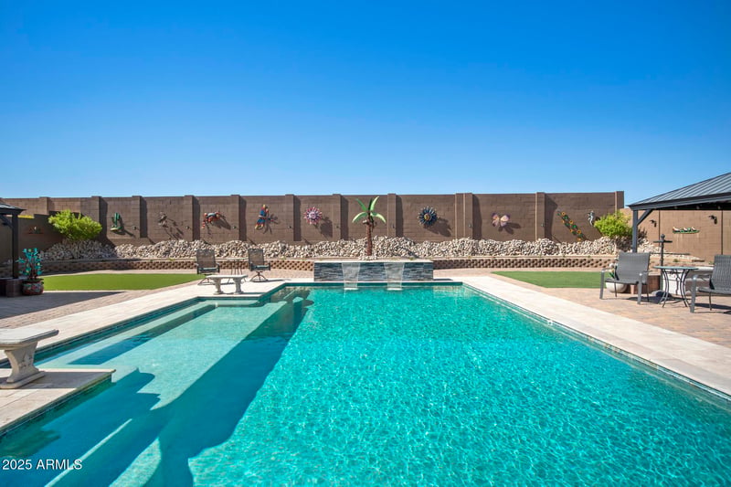 12512 Lamar Ct, Glendale, AZ 85307