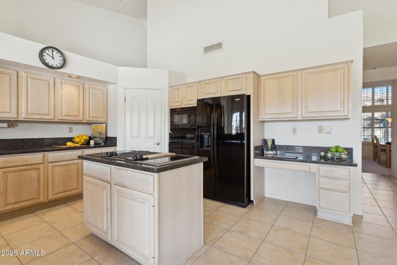 12515 Kalil Dr, Scottsdale, AZ 85259