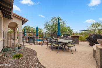 12515 Red Hawk Dr, Peoria, AZ 85383