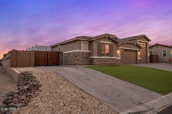 12515 Tuckey Ln, Glendale, AZ 85307