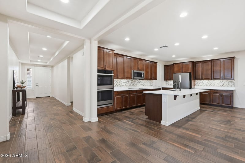 12516 W Mclellan Ct, Glendale, AZ 85307