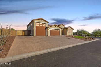 12516 W Mclellan Ct, Glendale, AZ 85307