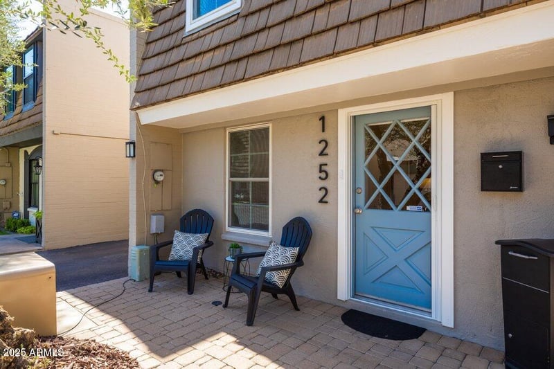 1252 Medlock Dr, Phoenix, AZ 85014