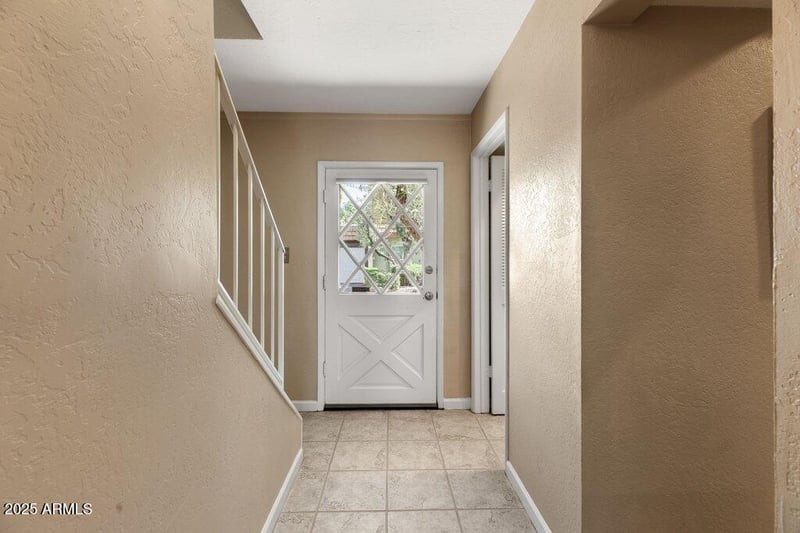 1252 Medlock Dr, Phoenix, AZ 85014