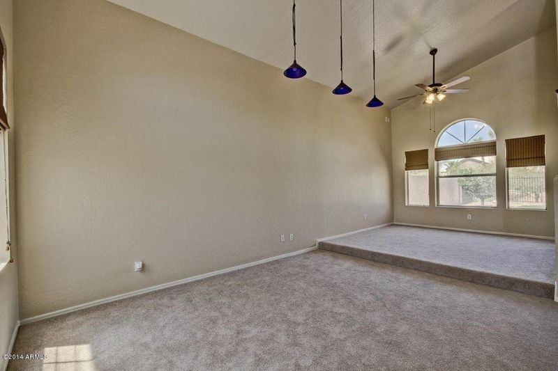 1252 N Jackson St, Gilbert, AZ 85233