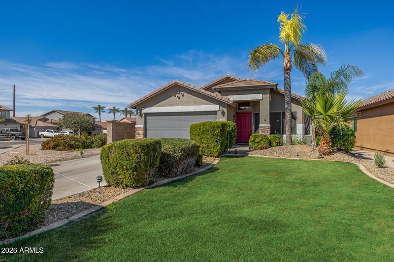 1252 Oak Tree Ln, San Tan Valley, AZ 85143