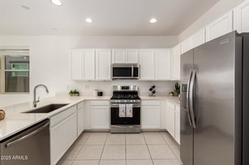 12521 Morten Ave, Glendale, AZ 85307
