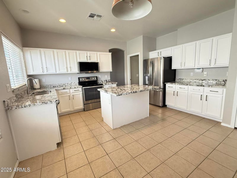 12524 Adams St, Avondale, AZ 85323