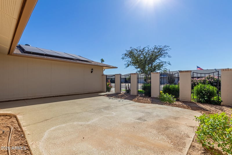 12526 Parkwood Dr, Sun City West, AZ 85375