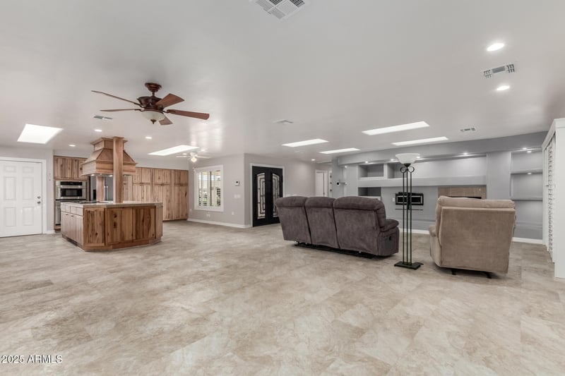 12526 Parkwood Dr, Sun City West, AZ 85375