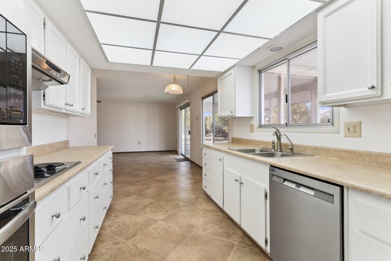 12526 Rampart Dr, Sun City West, AZ 85375
