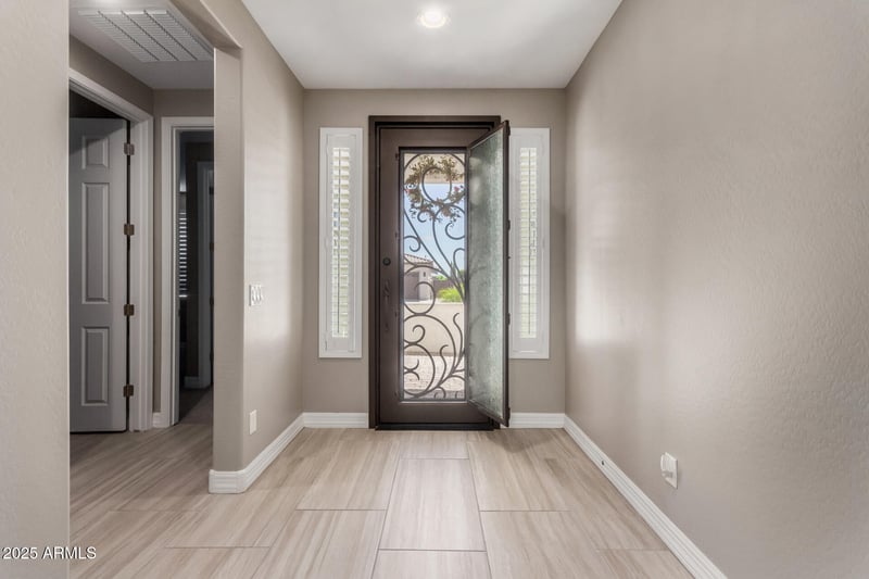 12528 W Tuckey Ln, Glendale, AZ 85307