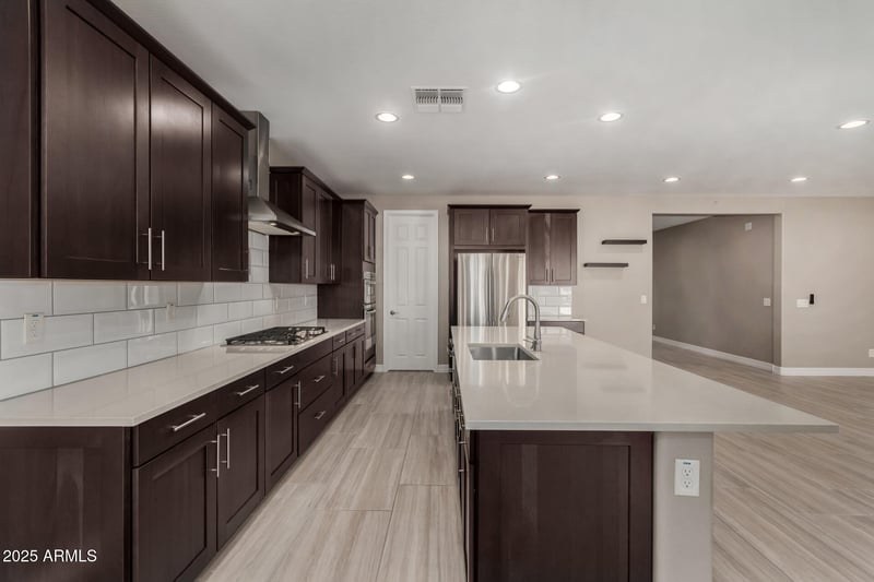12528 W Tuckey Ln, Glendale, AZ 85307