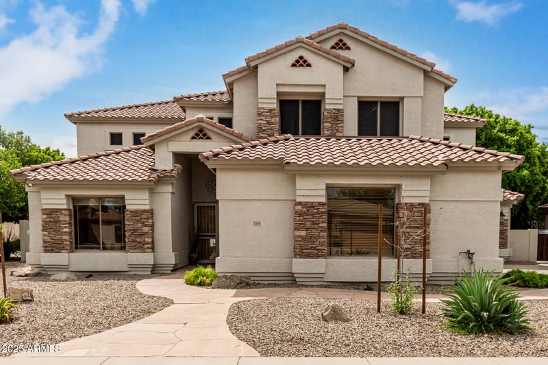 1253 Ivanhoe Ct, Gilbert, AZ 85295