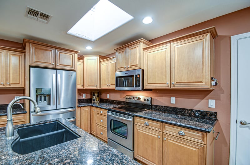 12530 W Skylark Dr, Sun City West, AZ 85375