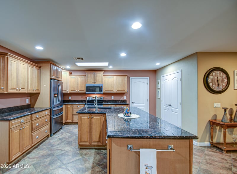 12530 W Skylark Dr, Sun City West, AZ 85375