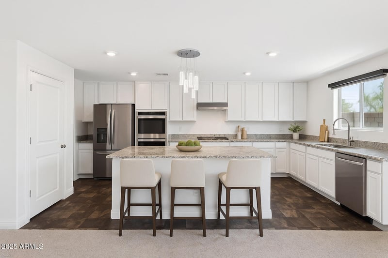 12531 Glenn Dr, Glendale, AZ 85307