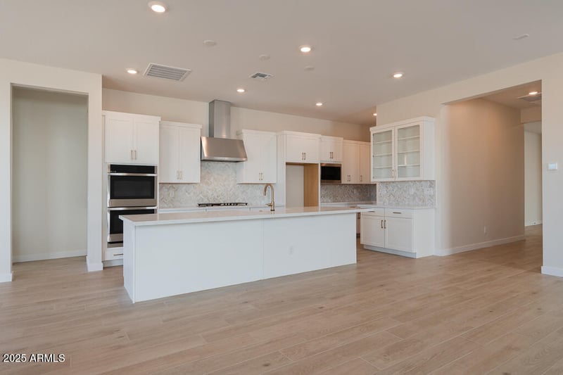 1254 Penedes Dr, Gilbert, AZ 85298