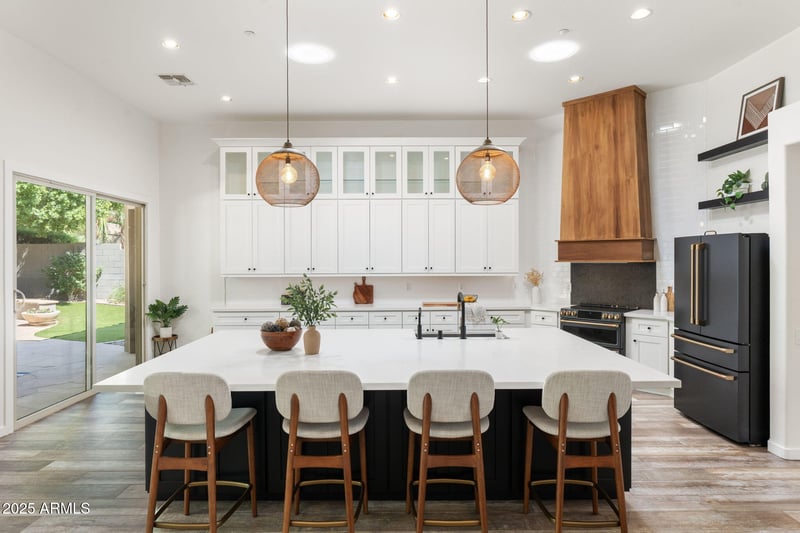12540 Mercer Ln, Scottsdale, AZ 85259