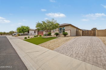 12542 W Krall Ct, Glendale, AZ 85307