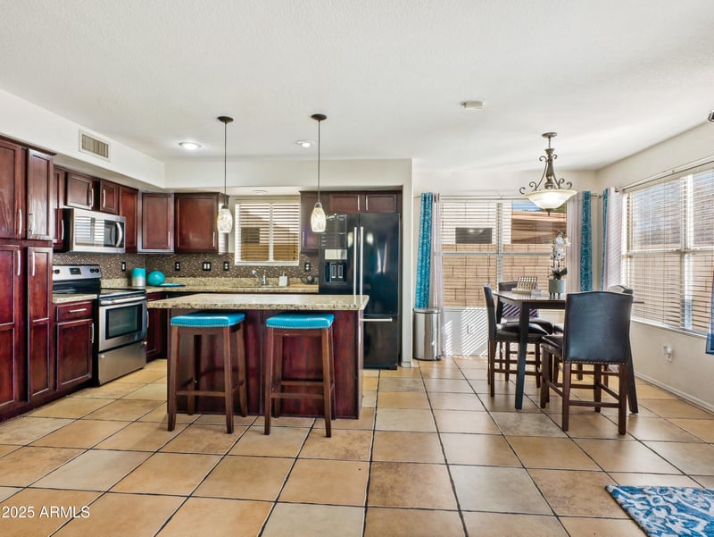 12547 Edgemont Ave, Avondale, AZ 85392