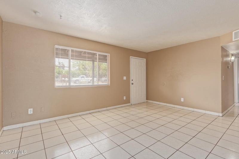 12547 Warner St, Avondale, AZ 85323
