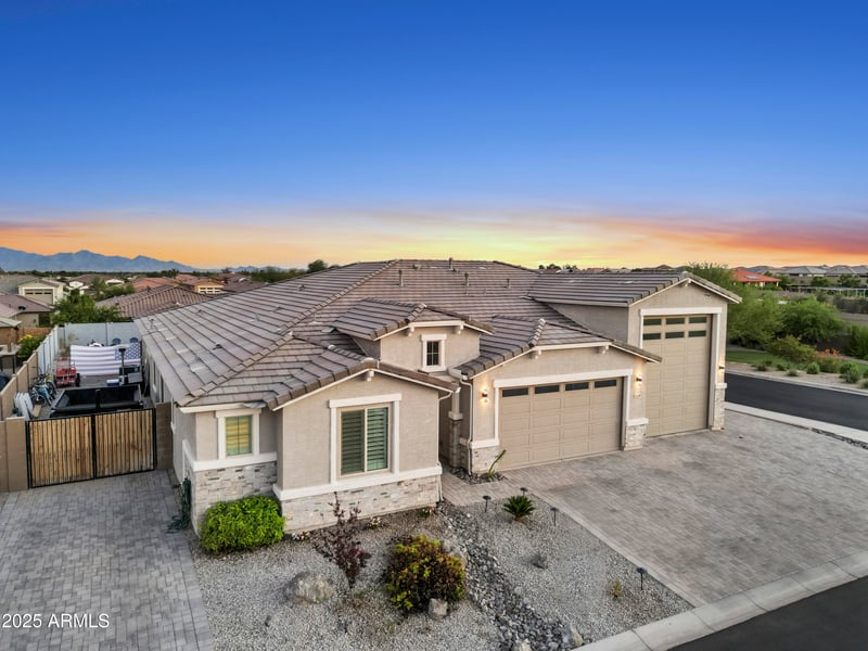 12549 Lawrence Rd, Glendale, AZ 85307