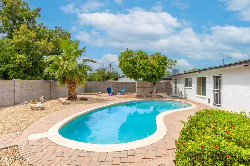 1255 Devonshire St, Mesa, AZ 85201