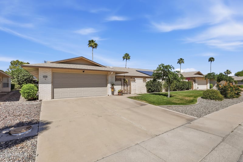 12550 Parkwood Dr, Sun City West, AZ 85375