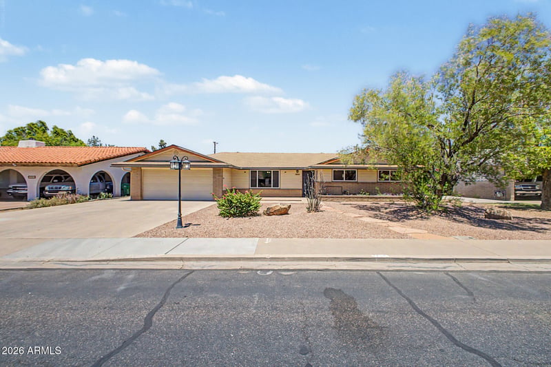 1256 W Devonshire St, Mesa, AZ 85201