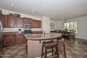 12561 Miner Trl, Peoria, AZ 85383