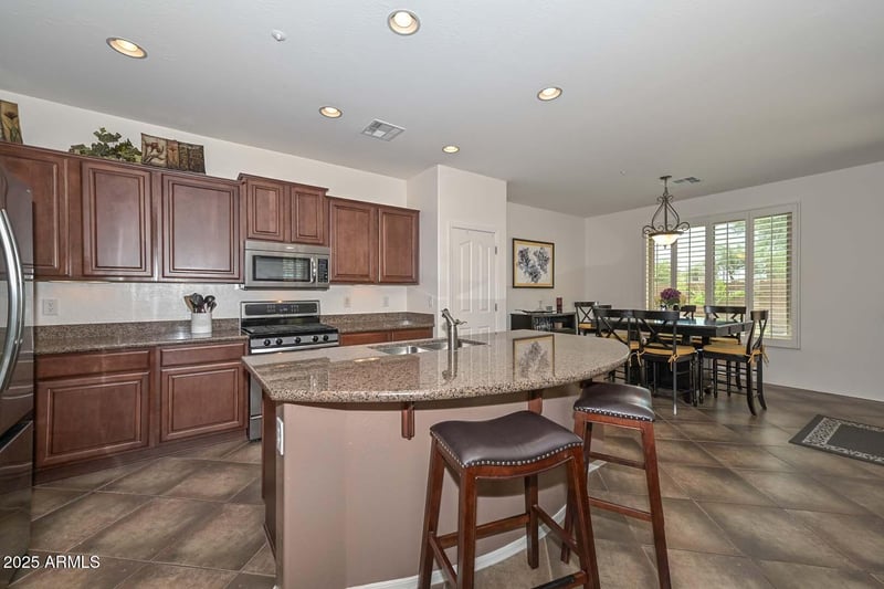 12561 Miner Trl, Peoria, AZ 85383