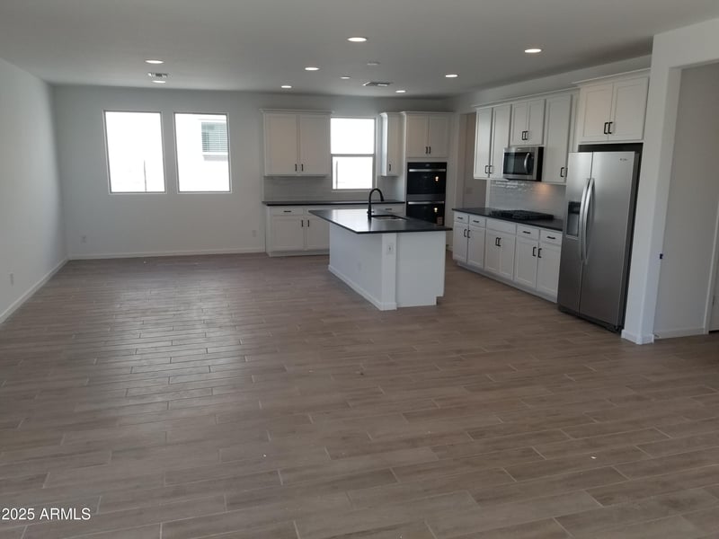 12562 Luxton Ln, Avondale, AZ 85323