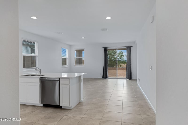 12565 Levi Dr, Avondale, AZ 85323