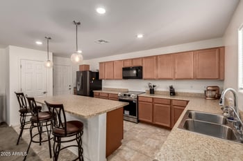 12568 Midway Ave, Glendale, AZ 85307