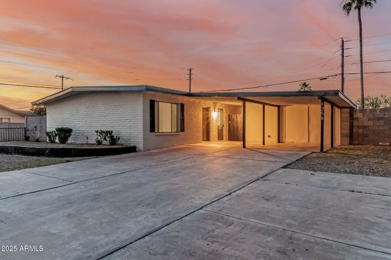 1258 E Campus Dr, Tempe, AZ 85282